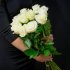 Букет цветов "Из белых роз 80 см под ленту"